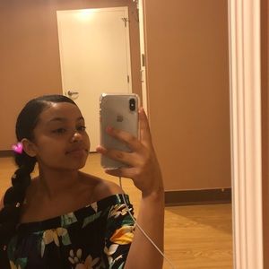 Meet your Posher, Ari